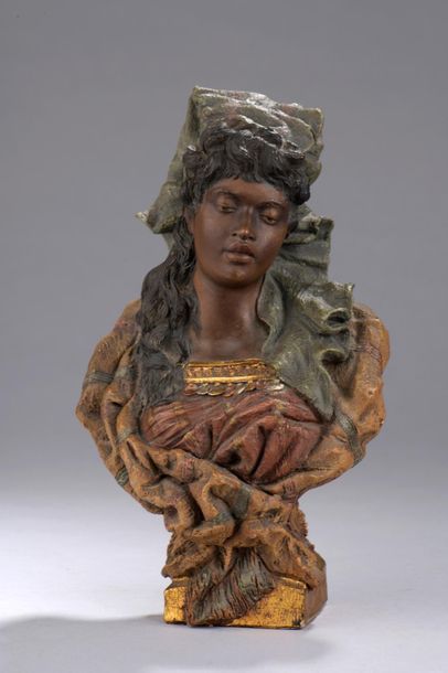 null Friedrich GOLDSCHEIDER (1845 - 1897).

Buste de femme orientale.

Terre cuite...