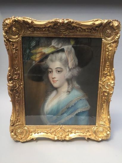 null École française du XIXe siècle.



Portrait d'une femme au chapeau.



Pastel.



Haut....