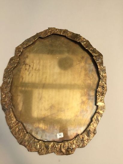 null Cadre de miroir ovale en bronze doré (manque la glace).

Seconde moitié du XXe...