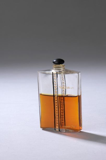 null BOURJOIS - " Mon parfum" - (1928).



Flacon moderniste en cristal incolore...