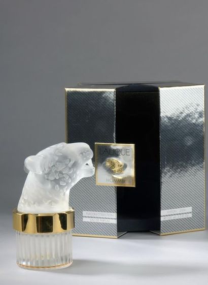 null LALIQUE - "Lion" - (Années 1990).



Flacon "mascotte" en cristal incolore pressé...