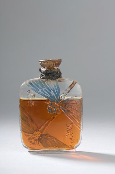 null VIOLET - « Les Sylvies » - (1922).



Flacon de style japonisant en verre incolore...