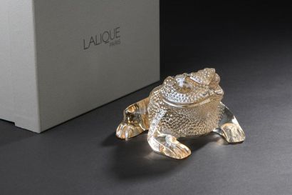 null LALIQUE France.



Crapaud "Grégoire". Cristal moulé lustré or.

Signé.



Haut....