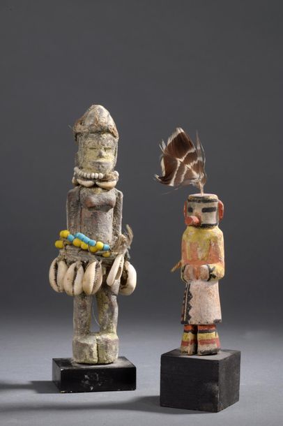 null Deux poupées Kachina miniatures | Hoppi (Nouveau-Mexique)

Une en bois, l'autre...