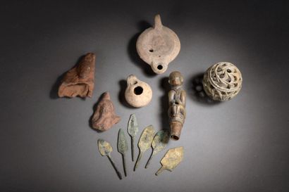 null Lot d’objets divers | Epoques hellénistiques et romaines :

Il comprend six...