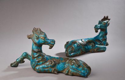 null CHINE - Dans le style de la dynastie MING (1368-1644).
Deux Qilin formant paire...