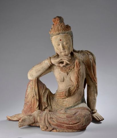 null CHINE - XXe siècle.
Guanyin, en bois sculpté polychrome, dans la position du...