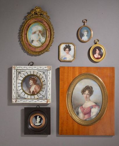 null Ensemble de portraits du XIXe siècle comprenant : 
- Baron KUHMANN (XIXe siècle)....