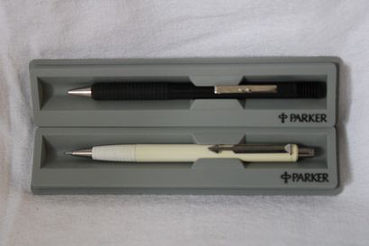 Lot PARKER comprenant un stylo-bille et un...