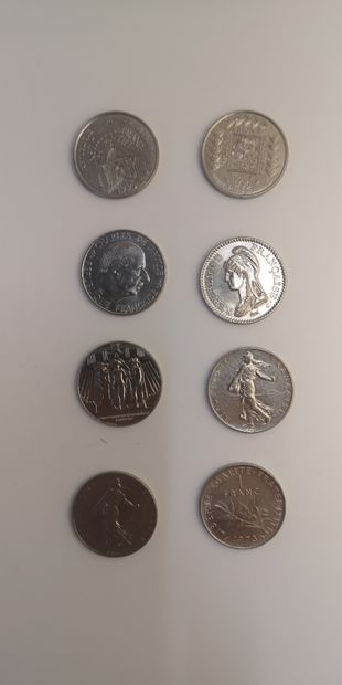  Lot de 8 pièces de 1973 à 1995, de 1 Francs : trois pièces Semeuse 1973, 1977, 1992...