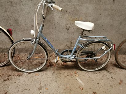 Vintage folding Motobécane bike