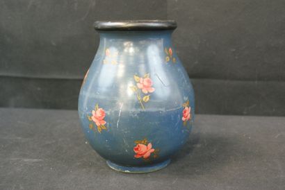 Vase faience de VALLAURIS, signé L.GIRAUD,...