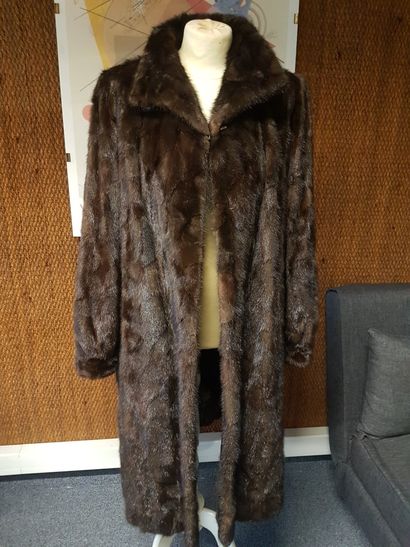  Women's mink fur coat, long, Size L 