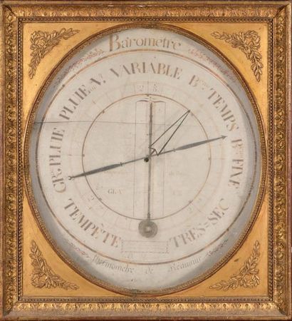 Baromètre Thermomètre de Réaumur. Cadre à palmettes en bois et stuc doré. H. 61,5...