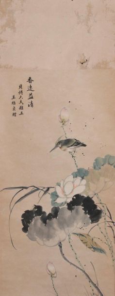 null Peinture en rouleau à décor d'oiseau et fleurs de lotus. Accompagné d'un extrait...