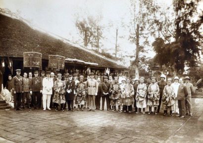 null 1916-1930. TANG-VINH to Hue and others.

Interesting album composed of several...
