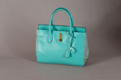 null ROCHAS. Shopping bag in turquoise lamb leather and green water green gusset....