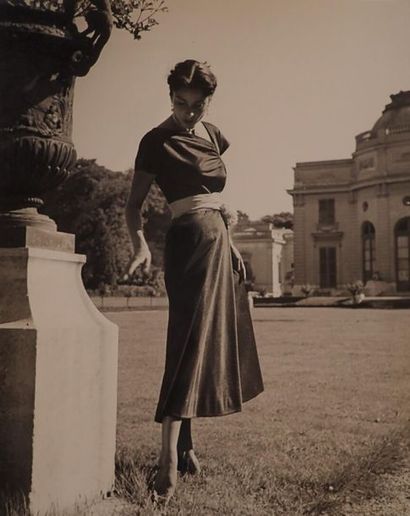 null Marcel Rochas, important set of fashion photographs, 1945-1950 approximately,...