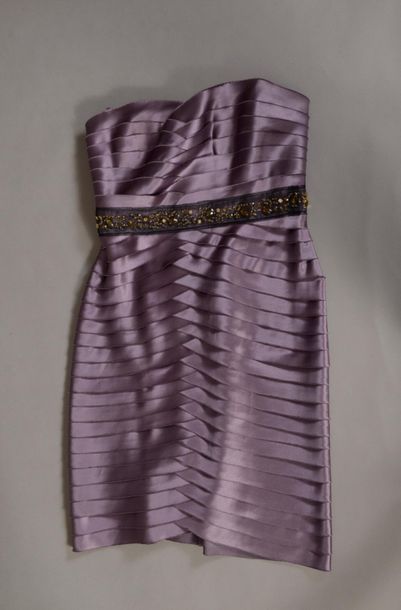 null Lot de 2 robes: 

- BCBG. Robe bustier violet MAX AZRIA T36/38.

- GEORGES RECH....