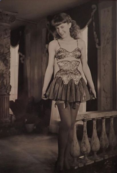 null Marcel Rochas, ensemble de photos de mode choisies, 1930-1945 environ, tirages...