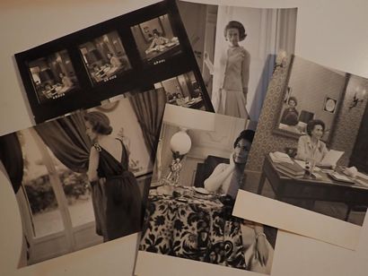 null Madame Rochas, l'Elégance à la française, a collection of photographic archives,...