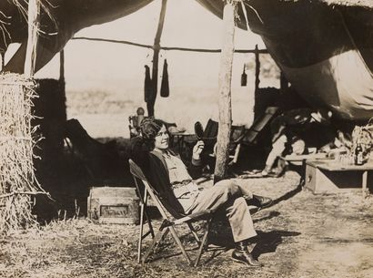 null 1920

The African photographic album of Mr and Mrs Johnson 

A couple of rich...