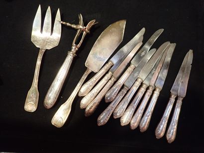  A silver plated metal set including: - A...