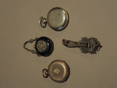 null Pocket watch set including :

- A silver guilloché pocket watch signed A Gautier...
