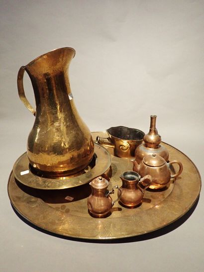 Set of brass objects comprising a dragon...