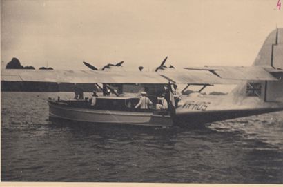 null 1948 

Reportage photographique sur les accords de la Baie d'Along.

Le 5 juin...