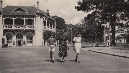 null 1937

Voyage en Indochine (Cochinchine, Annam, Cambodge) 1937-1939.

Album amateur...