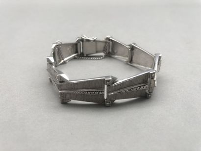 null Bracelet semi-rigide de style Art-Déco, en argent 925°/°° et strass, fermoir...