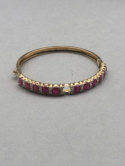 Bracelet in yellow gold 585°/°° decorated...