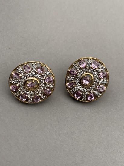 Pair of earrings in yellow gold 375°/°° (9K)...
