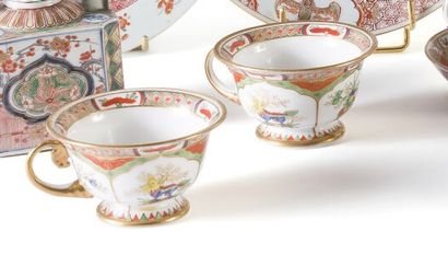 null Deux tasses à thé en porcelaine, dites Chamberlain's Worcester « Bengal tiger »,...