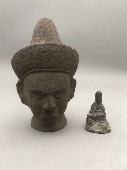 Statuette Guanyin en pierre, Hauteur 10 cm...