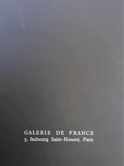 null Lot comprenant : 

- Pierre SOULAGES (né en 1919)

Catalogue d'exposition "...