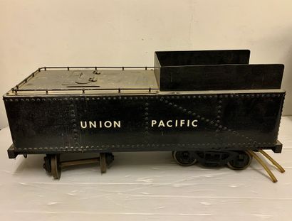 null Locomotive américaine à vapeur vive 8342 de type 040 avec son tender UNION PACIFIC...