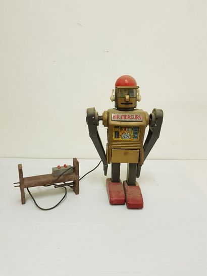 null JAPON 1960/65. Mr MERCURY-Robot télécommandé à piles. Hauteur : 33 cm. (Manque...