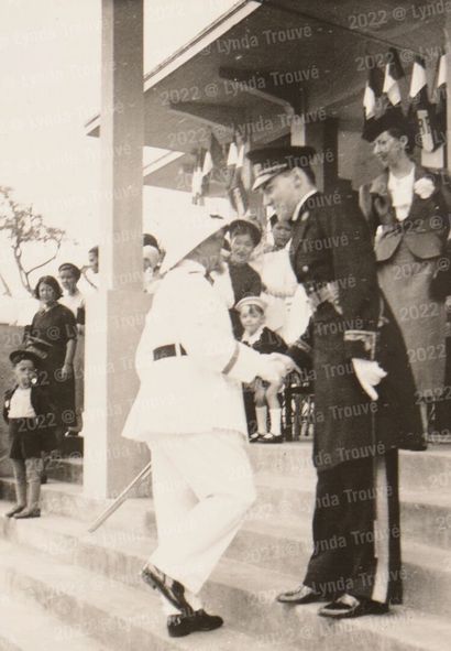null 1937

Le voyage d'un Capitaine du 4e R.T.T et son épouse de Dalat à Hanoï.

Album...