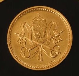 null Commemorative medal in gold 920 °/°° with the double effigy of the popes John...