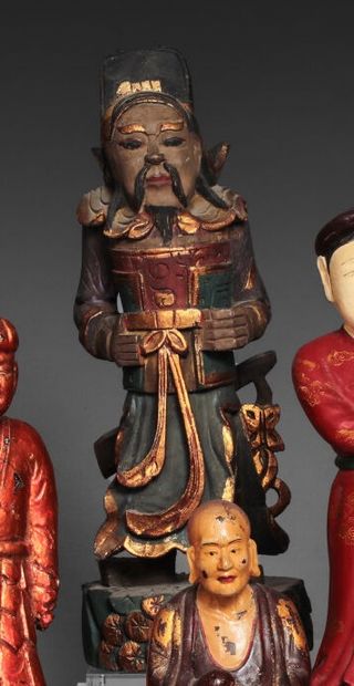 null Statue en bois sculpté en polychromie représentant le général Shen Feng Er....