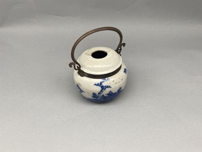 null Water pipe in blue and white porcelain called "Hue blue" decorated with fishermen,...
