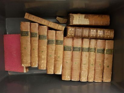 null Lot includes: 

- CASE comprising a lot of bound books, contains mainly copies...