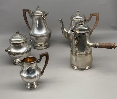 null Service à thé et café en argent de style Louis XVI, à décor sur la panse d'une...