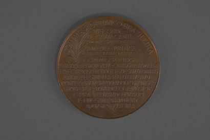 null Lot de cinq médailles commémoratives de l'Exposition universelle de Paris en...