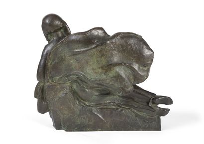 null André BIZETTE-LINDET (1906-1998)
" La Ville de Paris ", 1938
Sculpture ronde-bosse...