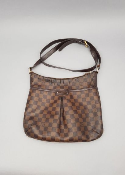 null Louis VUITTON, Bloomsbury


Handbag in coated canvas with shoulder strap, large...