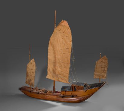 null Model junk in exotic wood. 
Indochina, circa 1930-1940. 
(Damage and missing...
