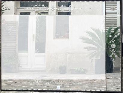 null Miroir florentin. 
Dimensions: 74x99 cm. 